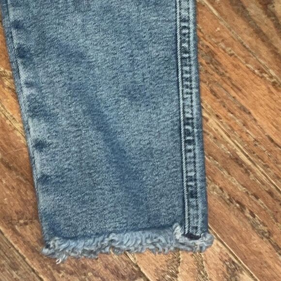 We The Free Women’s 28 High Rise Slim Frayed cropped Jeans - Picture 4 of 13